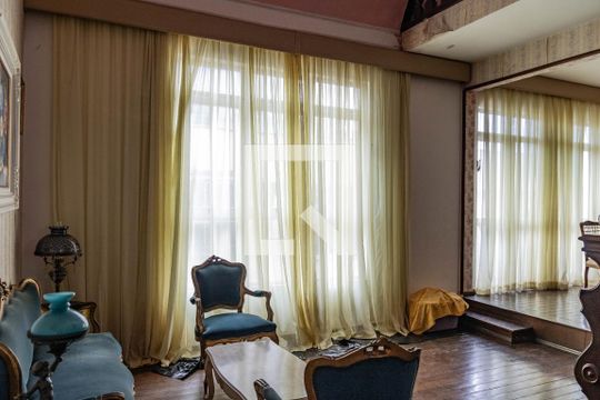 Apartamento à venda com 4 quartos, 300m² em Coracao de Jesus, Belo Horizonte