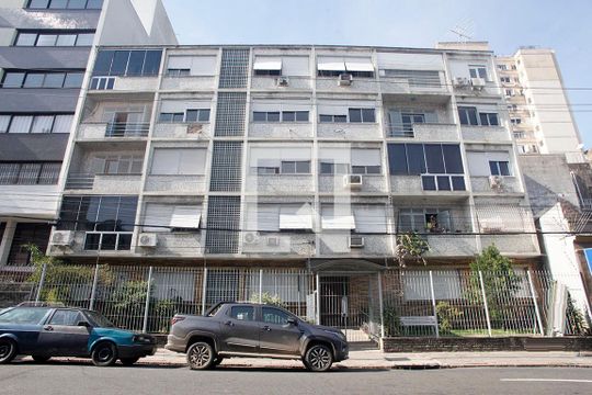 Fachada de apartamento à venda com 3 quartos, 105m² em Floresta, Porto Alegre