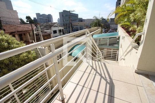 Área comum - Escada de acesso de apartamento à venda com 3 quartos, 207m² em Centro, Osasco