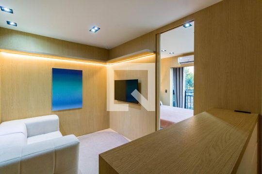 Kitnet/Studio à venda com 1 quarto, 26m² em Cidade Jardim, São Paulo
