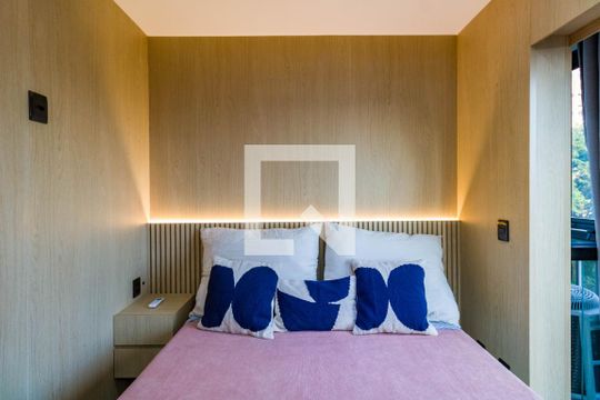 Quarto de kitnet/studio à venda com 1 quarto, 26m² em Cidade Jardim, São Paulo