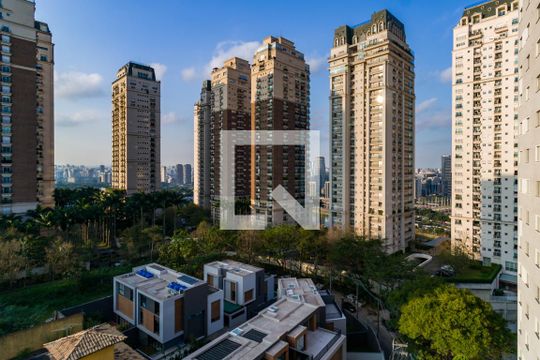 Vista Varanda da Sala de apartamento à venda com 2 quartos, 40m² em Cidade Jardim, São Paulo