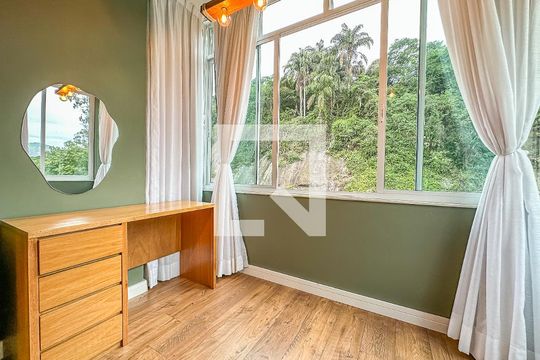 Quarto 1 de apartamento para alugar com 3 quartos, 150m² em Flamengo, Rio de Janeiro
