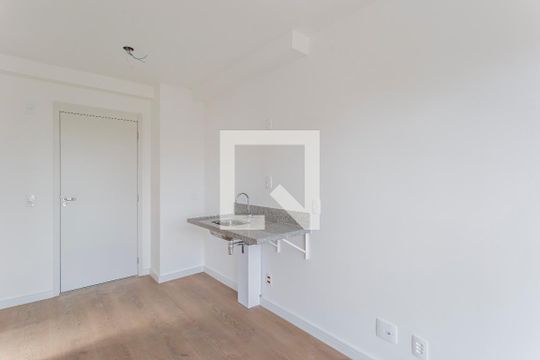 Sala/Cozinha de kitnet/studio à venda com 1 quarto, 27m² em Moema, São Paulo