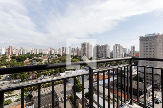 Varanda de kitnet/studio à venda com 1 quarto, 27m² em Moema, São Paulo