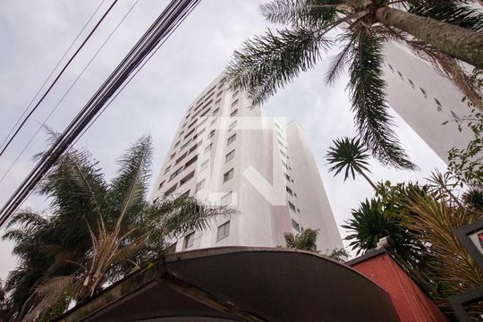 Fachada e Placa de apartamento para alugar com 2 quartos, 44m² em Parque Savoy City, São Paulo