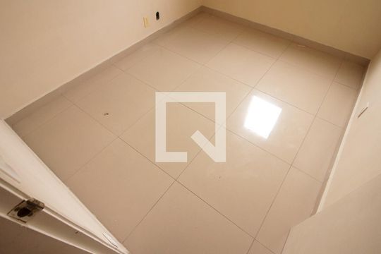 Quarto 1 de apartamento para alugar com 2 quartos, 44m² em Parque Savoy City, São Paulo