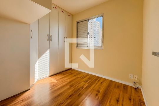 Quarto 1 de apartamento à venda com 2 quartos, 50m² em Cambuci, São Paulo