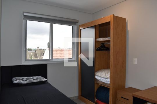 Quarto de kitnet/studio para alugar com 1 quarto, 42m² em Capão da Imbuia, Pinhais