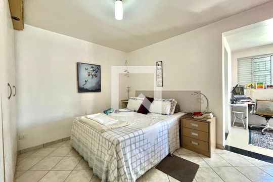 Quarto 1 de casa para alugar com 4 quartos, 200m² em Jabaquara, São Paulo