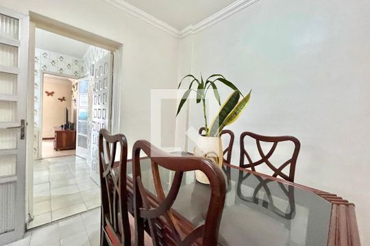Copa de casa para alugar com 4 quartos, 200m² em Jabaquara, São Paulo