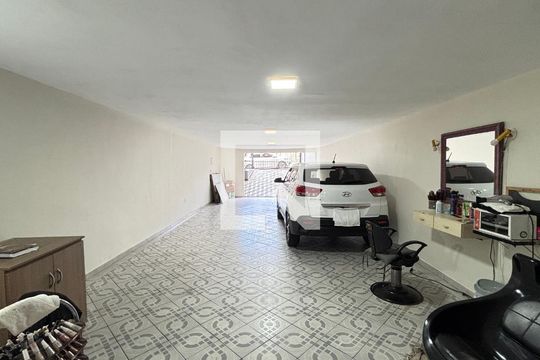 Garagem de casa à venda com 3 quartos, 260m² em Vila Curuçá, Santo André