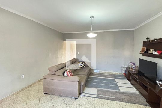 Casa à venda com 3 quartos, 260m² em Vila Curuçá, Santo André