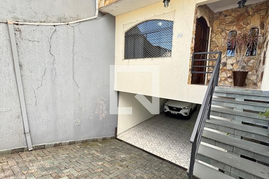 Garagem de casa à venda com 3 quartos, 260m² em Vila Curuçá, Santo André