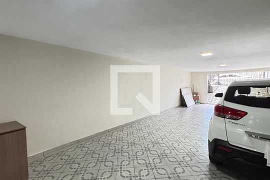 Garagem de casa à venda com 3 quartos, 260m² em Vila Curuçá, Santo André