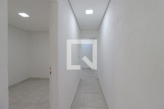 Corredor de casa para alugar com 2 quartos, 70m² em Vila Aquilino, Santo André