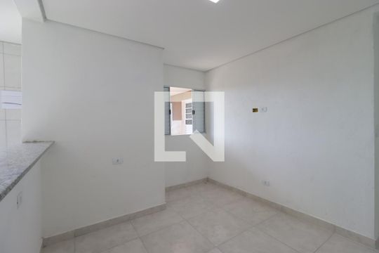 Sala de casa para alugar com 2 quartos, 70m² em Vila Aquilino, Santo André