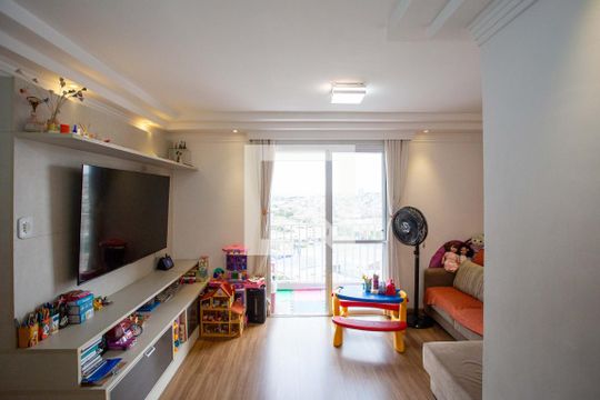 Apartamento à venda com 3 quartos, 70m² em Taboão, Diadema