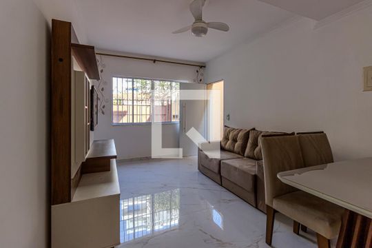 Sala de casa para alugar com 3 quartos, 100m² em Vila Gertrudes, São Paulo