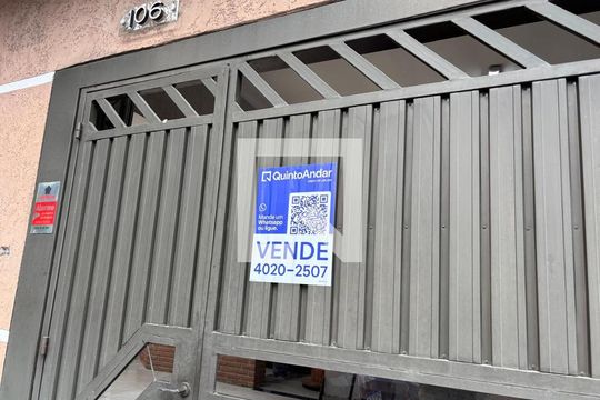Fachada de casa à venda com 4 quartos, 270m² em Vila Netuno, São Bernardo do Campo