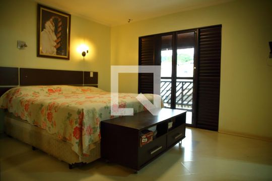 Suíte de casa à venda com 4 quartos, 270m² em Vila Netuno, São Bernardo do Campo