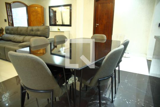 Sala de casa à venda com 4 quartos, 270m² em Vila Netuno, São Bernardo do Campo