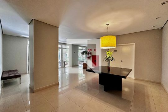 Hall Social Bloco de apartamento à venda com 4 quartos, 175m² em Vila Cordeiro, São Paulo