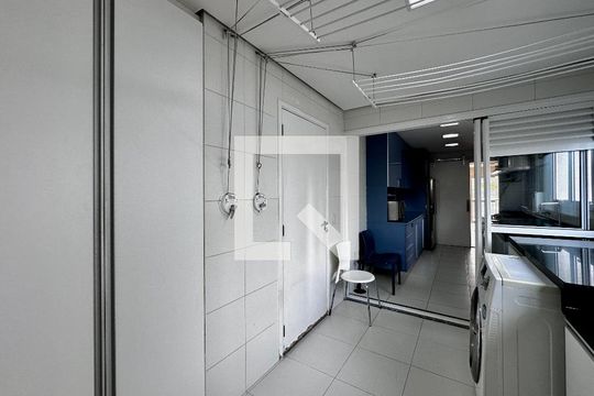 Área de Serviço de apartamento à venda com 4 quartos, 175m² em Vila Cordeiro, São Paulo