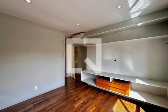 Suíte 1 de apartamento à venda com 4 quartos, 175m² em Vila Cordeiro, São Paulo