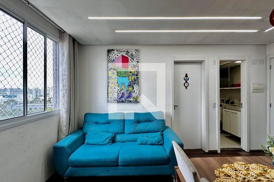 Sala de apartamento à venda com 2 quartos, 34m² em Santo Amaro, São Paulo