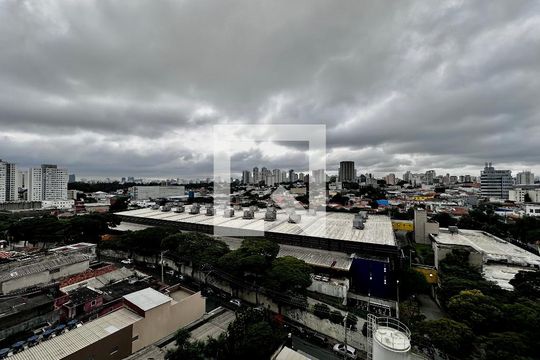 Vista de apartamento à venda com 2 quartos, 34m² em Santo Amaro, São Paulo
