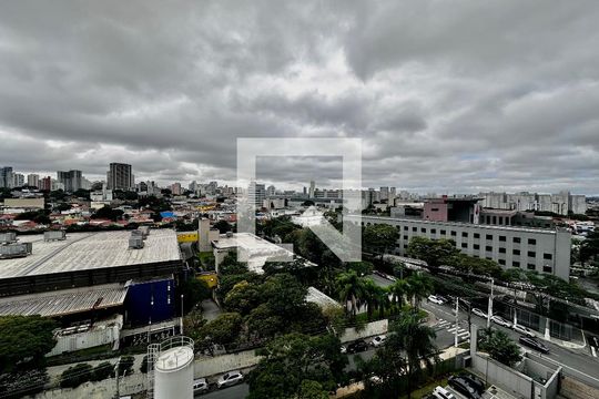 Vista de apartamento à venda com 2 quartos, 34m² em Santo Amaro, São Paulo