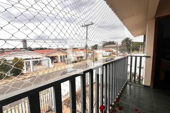 Varanda de casa à venda com 4 quartos, 264m² em Jardim Bom Retiro, Campinas