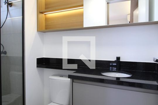 Banheiro da Suíte de kitnet/studio para alugar com 1 quarto, 26m² em Vila Olímpia, São Paulo