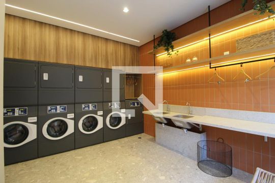 Área Comum - Lavanderia de kitnet/studio para alugar com 1 quarto, 26m² em Vila Olímpia, São Paulo