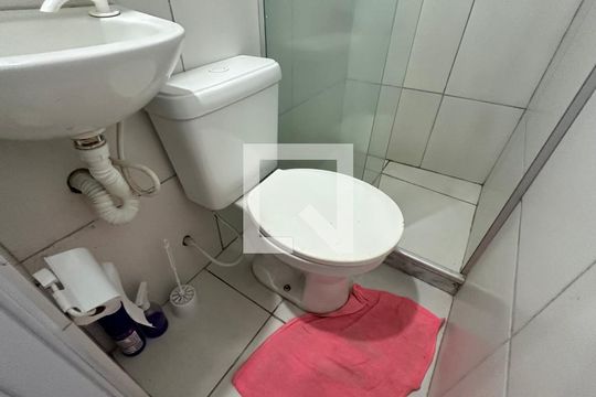 Banheiro de apartamento à venda com 1 quarto, 46m² em Recreio dos Bandeirantes, Rio de Janeiro
