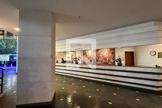 Entrada de apartamento à venda com 1 quarto, 80m² em Copacabana, Rio de Janeiro