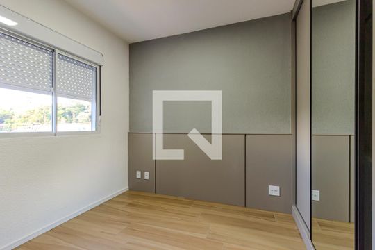 Quarto 1 de apartamento à venda com 2 quartos, 37m² em Jardim São Luís, São Paulo