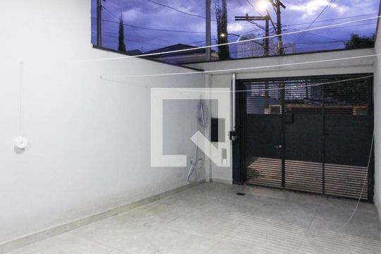 Garagem de casa à venda com 3 quartos, 140m² em Jardim Juá, São Paulo