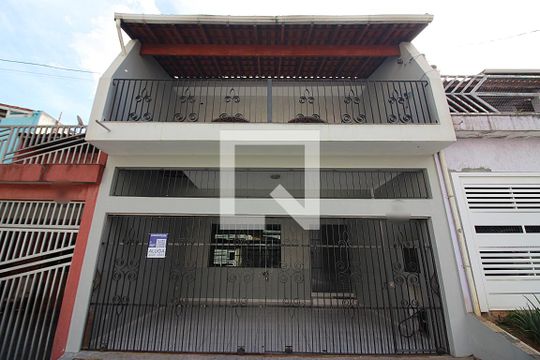 Fachada de casa à venda com 3 quartos, 210m² em Jardim Campestre, São Bernardo do Campo