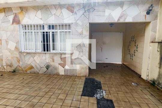 Garagem de casa à venda com 2 quartos, 325m² em Vila Sonia, São Paulo