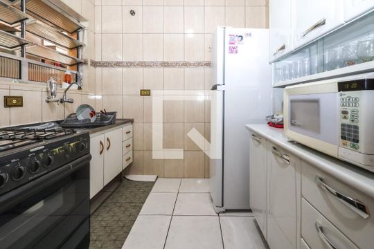 Cozinha de casa à venda com 3 quartos, 90m² em Vila Liviero, São Paulo