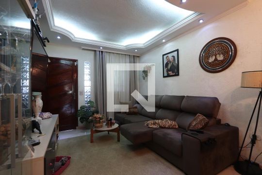 Casa para alugar com 3 quartos, 150m² em Jardim Vila Formosa, São Paulo