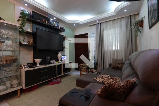 Sala de casa para alugar com 3 quartos, 150m² em Jardim Vila Formosa, São Paulo