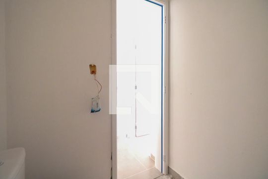Banheiro de apartamento à venda com 1 quarto, 37m² em Nova Gerti, São Caetano do Sul