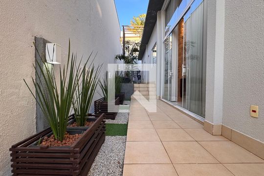 Corredor de casa de condomínio à venda com 3 quartos, 207m² em Swiss Park, Campinas
