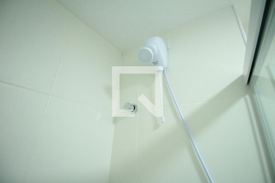 Banheiro de apartamento para alugar com 1 quarto, 20m² em Pituba, Salvador