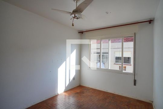 Sala de apartamento à venda com 2 quartos, 60m² em São Sebastião, Porto Alegre