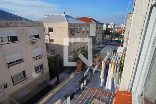 Vista do Quarto 2 de apartamento à venda com 2 quartos, 60m² em São Sebastião, Porto Alegre