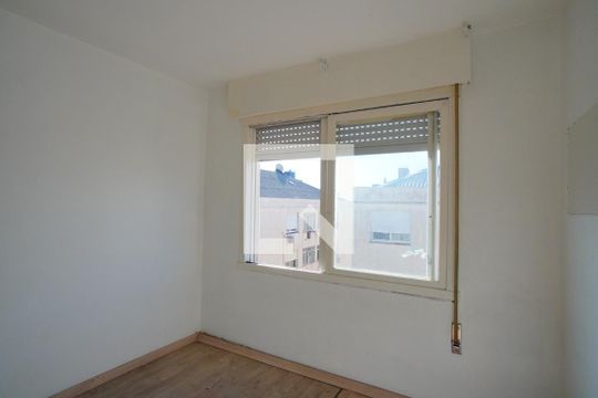 Quarto 2 de apartamento à venda com 2 quartos, 60m² em São Sebastião, Porto Alegre